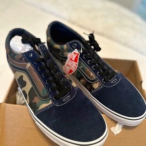 Vans sneakers brand new in box